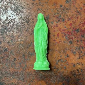 Petite Madone en cire coloris Vert Fluo