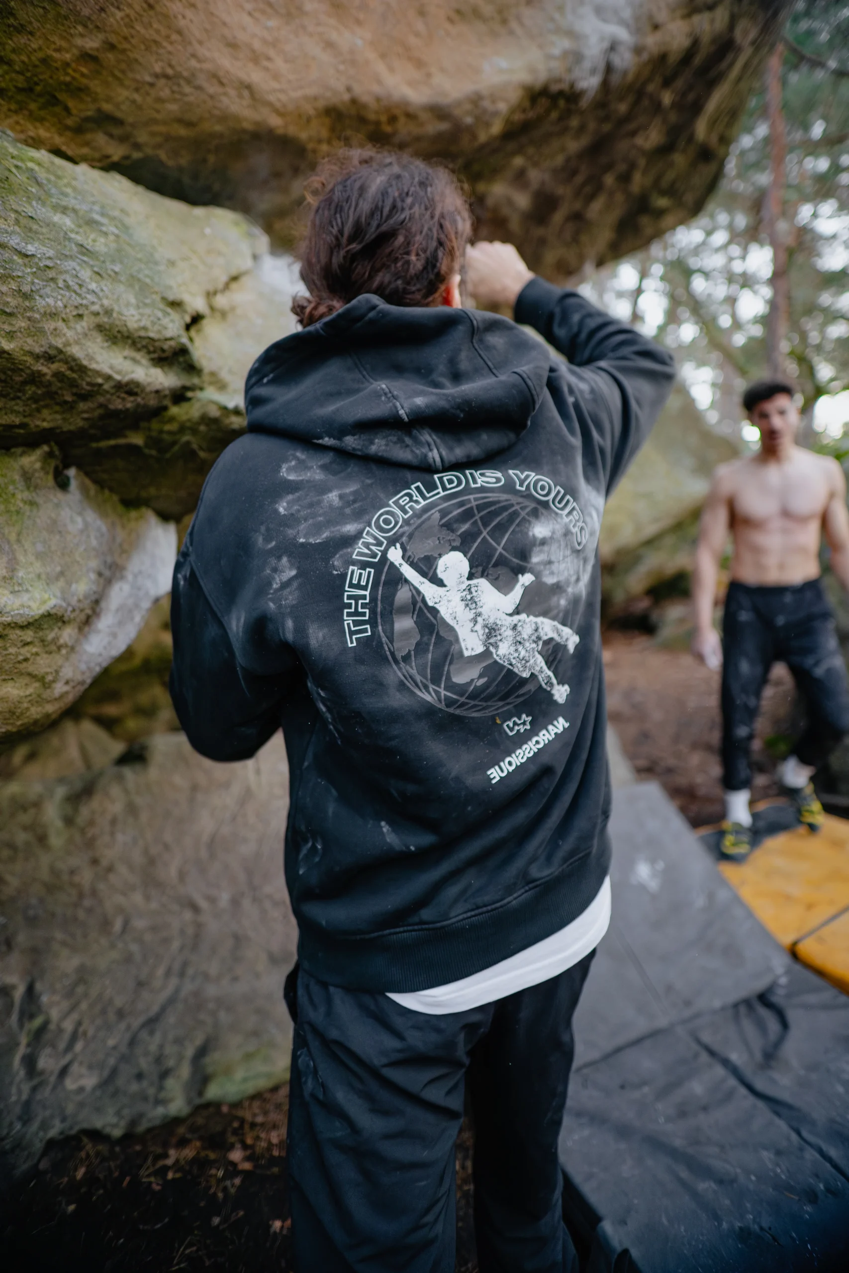 "Hold Your Dreams" Black Hoodie – Image 2