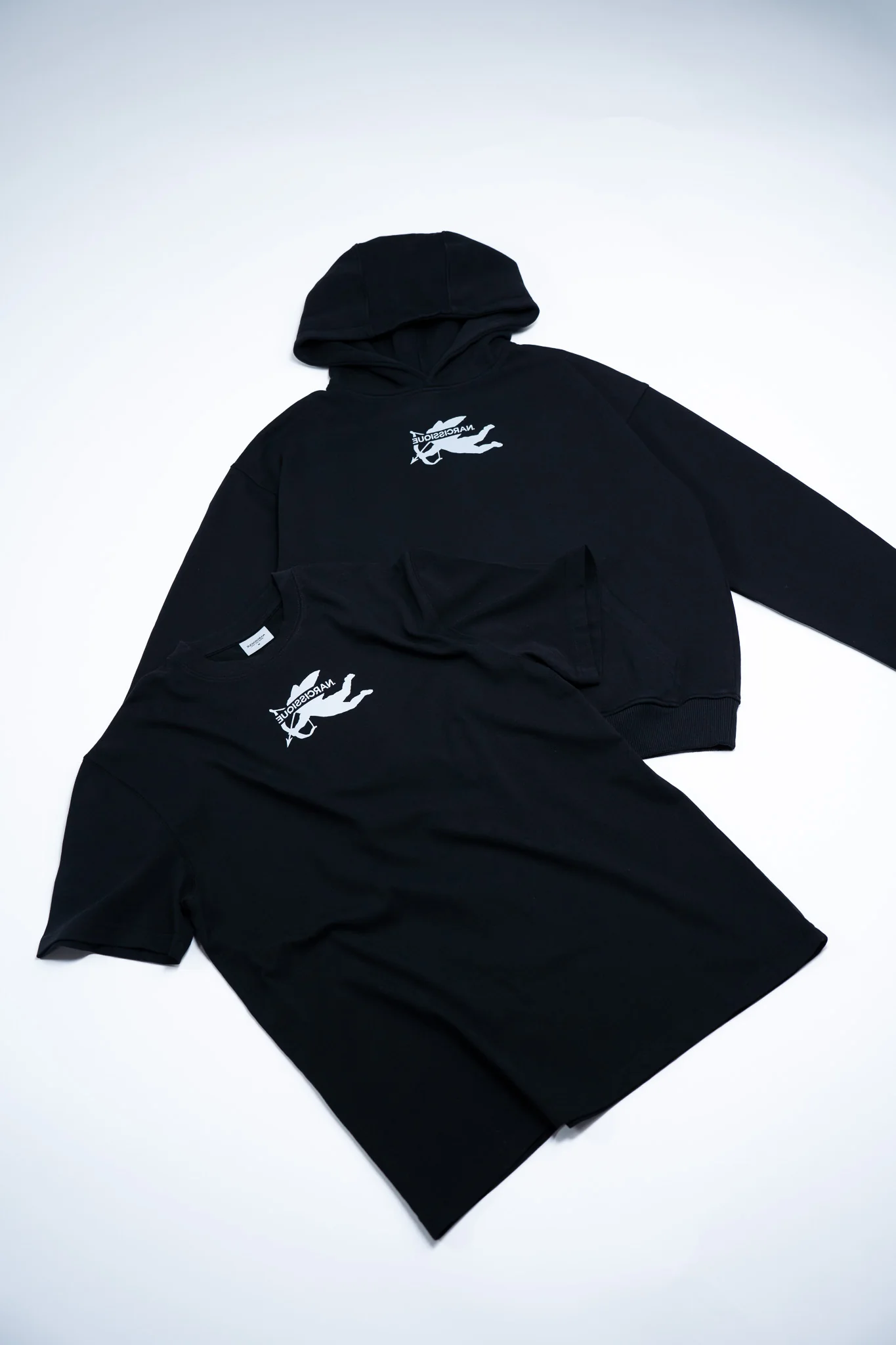 Essentiel Cut Angel Hoodie Black – Image 4
