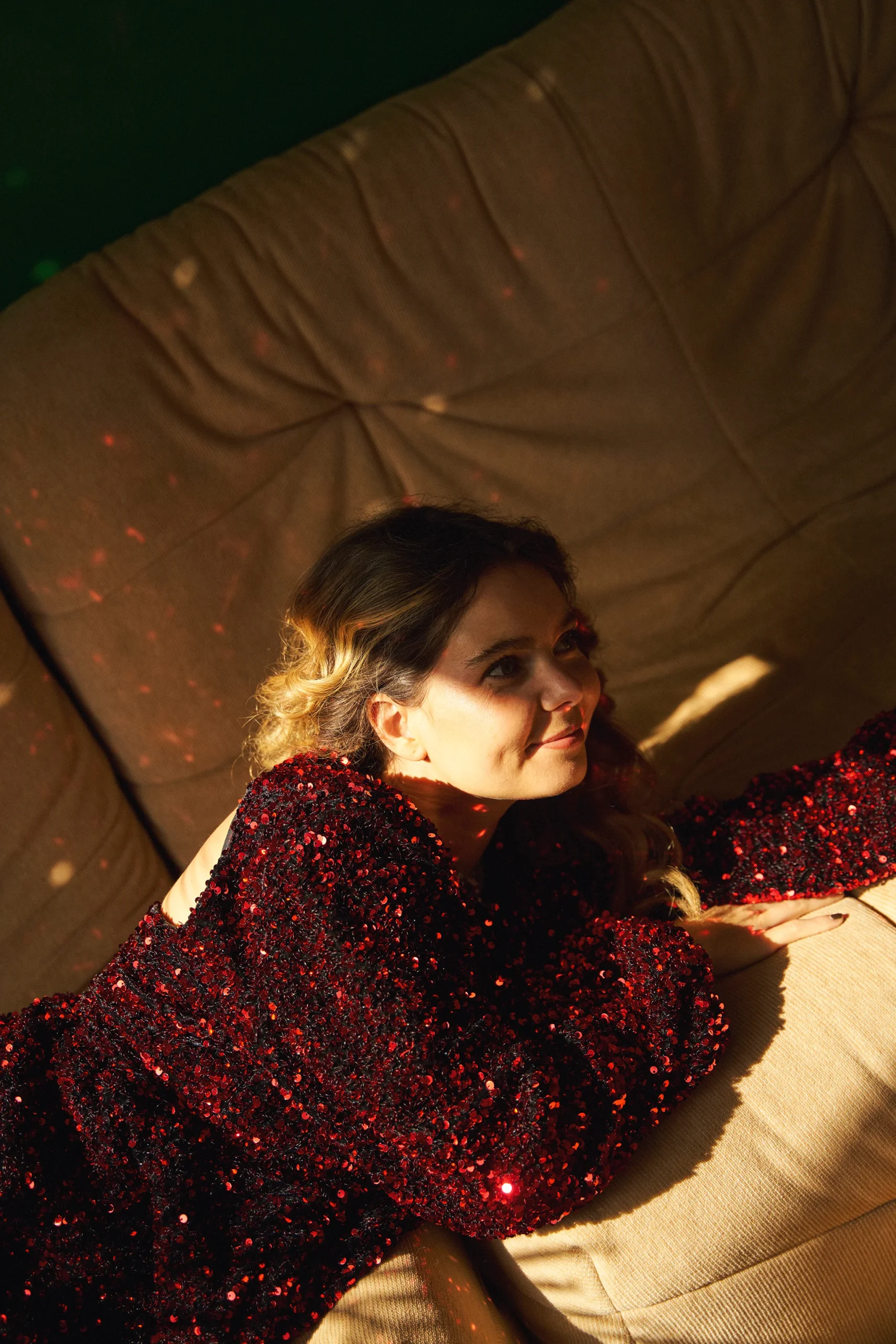 Top ALIX paillettes rouges – Image 4